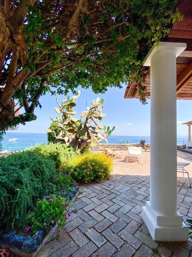 Nelinda Waterfront Accommodation Casamicciola Terme Екстериор снимка